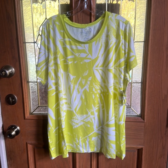 torrid Tops - TORRID PLUS SIZE SUPER SOFT PERFECT TEE: GREEN/WHITE TROPICAL: NWT: SZ 3